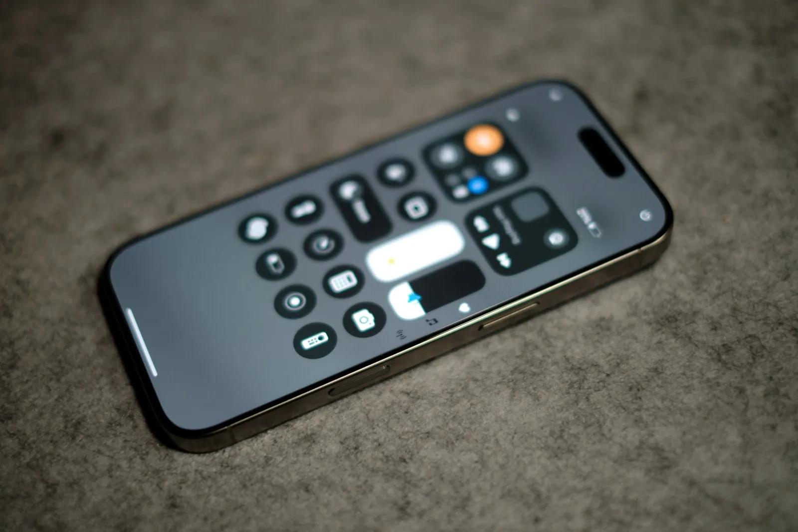 Rumores do iPhone 18: Dobrável, Câmera e Lançamento 2026